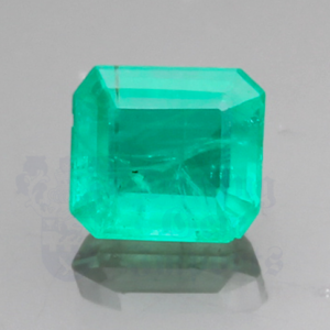 EMERALD 1.75cts Cut Corner Square 7.8x7 EM015