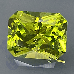 Peridot 2.72cts Radiant 9.4x7.4 PE016