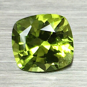 Peridot 1.78cts Cushion 7.5x7 PE025