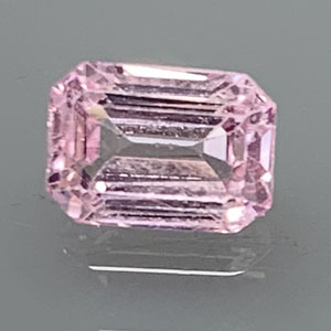SAPPHIRE 1.20ct Emerald 6.3x4.5 Peach PS026