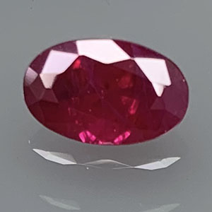 RUBY 0.84cts Oval 7.1x4.4  RU053