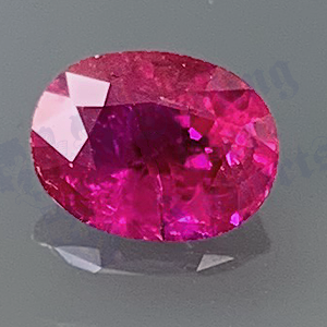 RUBY 0.88cts Oval 6.5x4.9 RU090