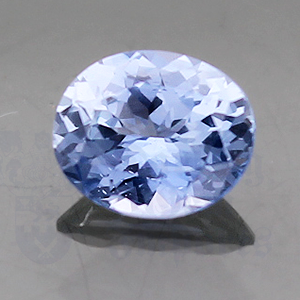 Sapphire 0.9cts Oval 6.4x5.3 "Ice Blue" SA144