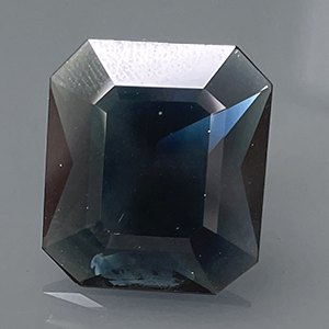 Sapphire 13.38cts Emerald Cut 18x16 Dark blue SA202