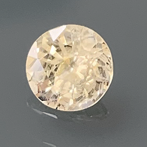 SAPPHIRE 0.75cts Round 5.5  YS027