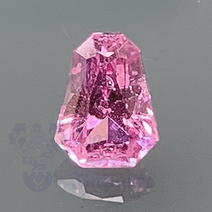SAPPHIRE 1.04cts Shield 6.7x5x3.6  PKS019