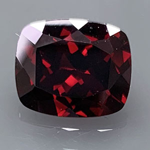 Garnet 4.71cts Antique Oval 11x9 GA003