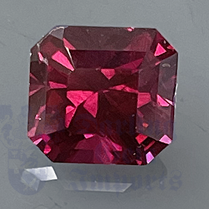 Garnet 2.45cts Radiant 7.5x7 Rhodolite GA019