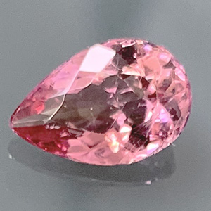 Topaz 1.88cts Pear 9.9x6.4 Pink TOP009