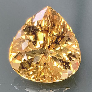 Topaz 6.31cts Pear 12x11.6 Golden TOP025