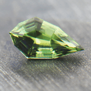 SAPPHIRE 1.13ct Kite 9.7x5.2 Green GRS027